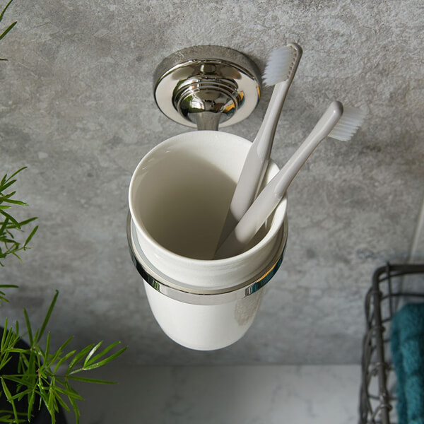 Vado Axbridge Traditional Ceramic Tumbler and Holder