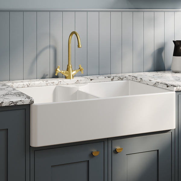 Alternate image of Nuie Butler Traditional Fireclay Kitchen Sink with Stepped Weir 895 x 550mm - Double Bowl