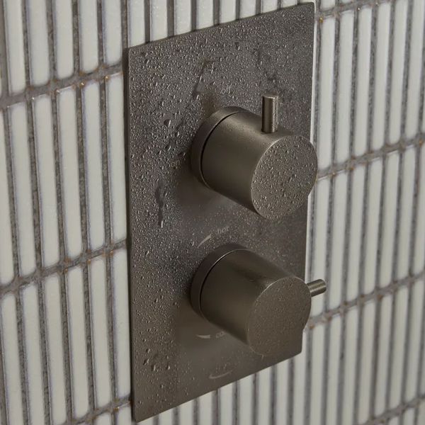 Alternate image of Tavistock Quantum Contemporary Concealed Thermostatic Shower Valve - Rectangular - 2 Control