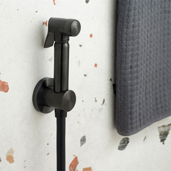 Vado Individual Shattaf Shower Handset with Hose and Handset Holder