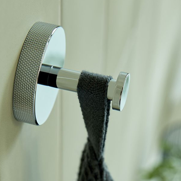 Vado Spa Polished Chrome Robe Hook With Knurled Accents