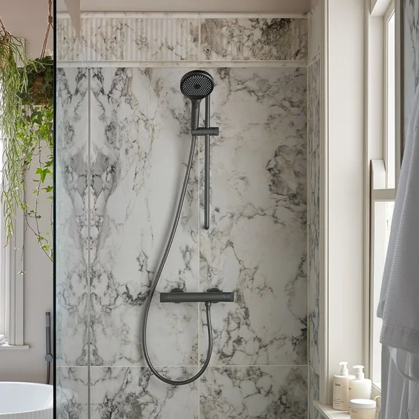 Alternate image of Vado Safari Contemporary Round Shower Rail Kit with Handset - 680mm High