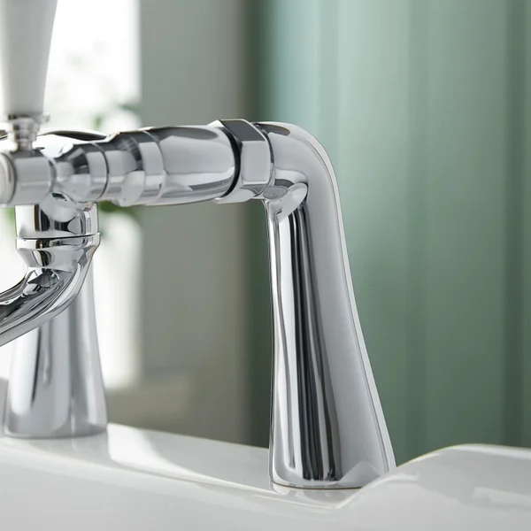Additional image of Deva Georgian Traditional Bridge Bath Filler Tap with Curved Spout - Ceramic Handles - Deck Mounted