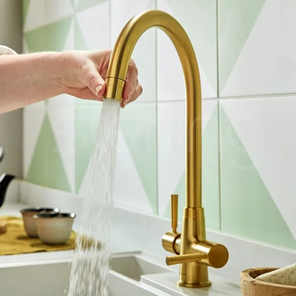 Clearwater Davina Dual-Flow Contemporary Kitchen Mixer Tap with Swivel Spout