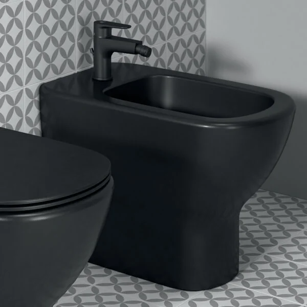 Alternate image of Ideal Standard Tesi Floorstanding Back-To-Wall Matt Black Bidet - 550mm Projection