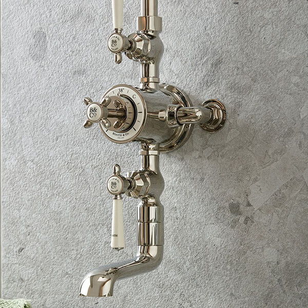 Alternate image of Vado Axbridge Traditional Thermostatic Exposed Shower Column with Bath Spout