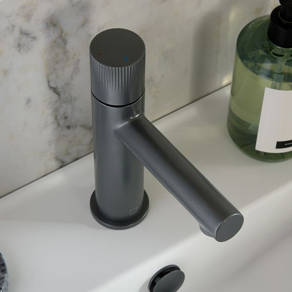 Alternate image of Vado Safari Monobloc Basin Mixer Tap with Fluted Knob Handle - Deck Mounted
