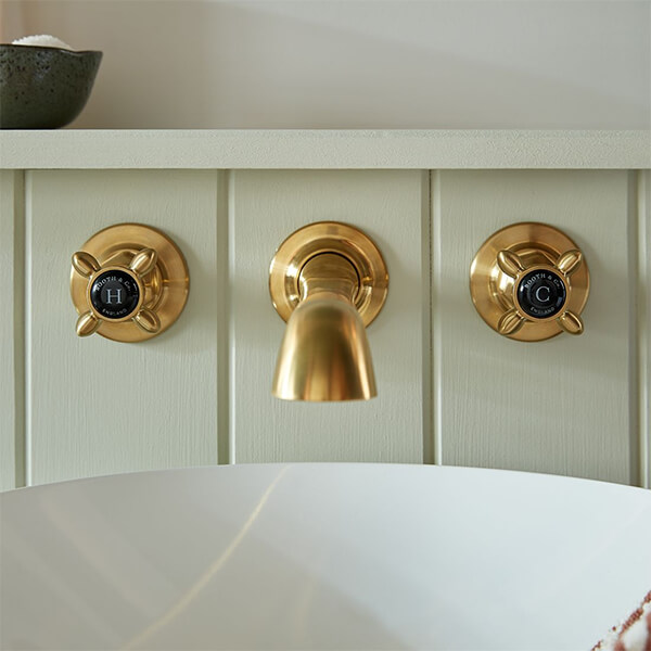 Alternate image of Vado Axbridge 3 Hole Traditional Basin Mixer Tap with Long Spout - Crosshead or Lever Handles