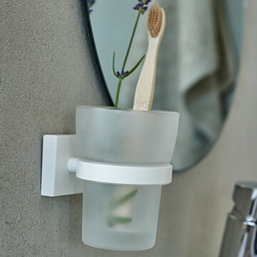 Smedbo House Holder With Frosted Glass Tumbler