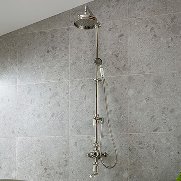Vado Axbridge Traditional Thermostatic Exposed Shower Column with Bath Spout