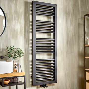 Vogue Contrast Wall Mounted Straight Heated Towel Rail - Mild Steel - 500 x 800mm