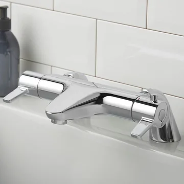 Methven Avoca Thermostatic Chrome Bath Filler Tap with Paddle Lever - Deck Mounted